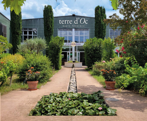 Entrée de l'usine de Terre d'Oc à Villeneuve